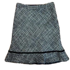 Vintage GAP Tweed Pencil Skirt in Black & White Tweed